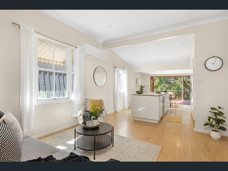 16 Flower Street, Woolloongabba