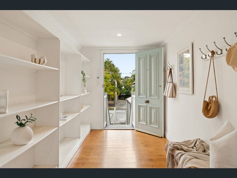 152 Ekibin Road East, Tarragindi