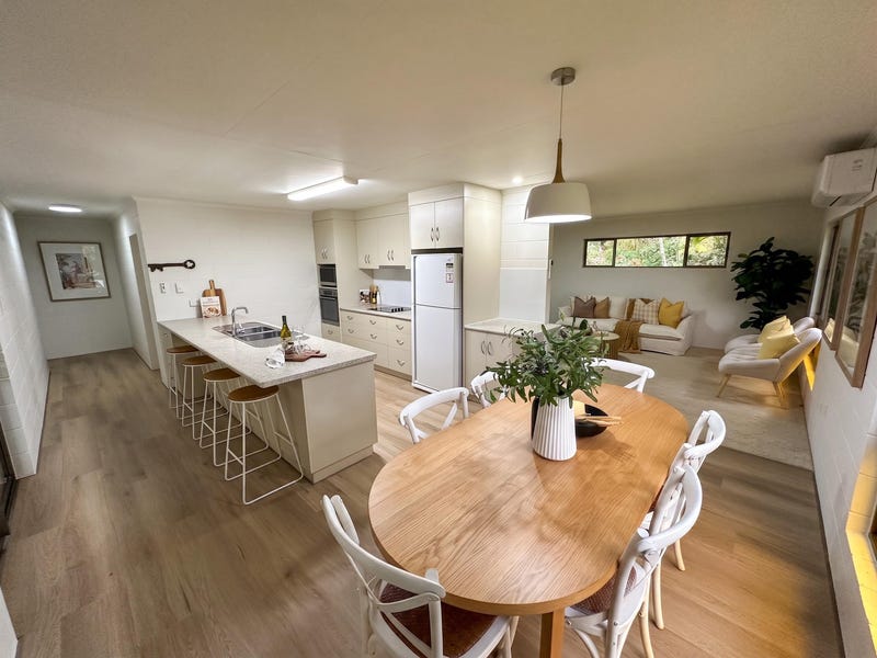 1-7 Lakeside Drive, Tinaroo