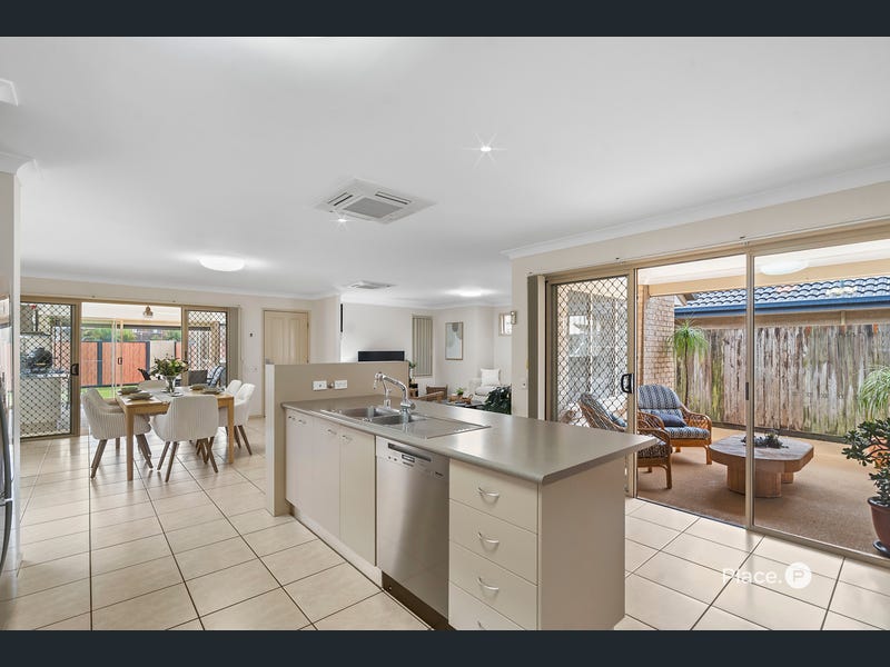 196 Pine Street, Wynnum