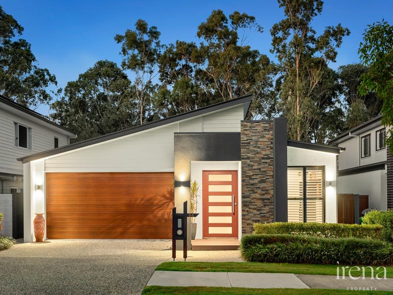 54 Turnberry Way, Brookwater