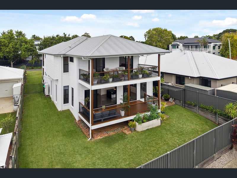 4 Sovereign Place, Bridgeman Downs