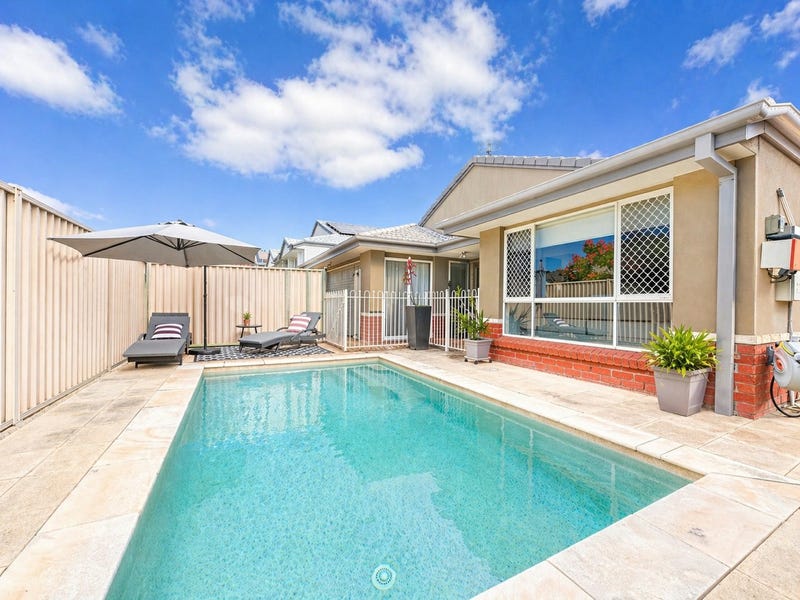 15 Red Ash Court, Merrimac