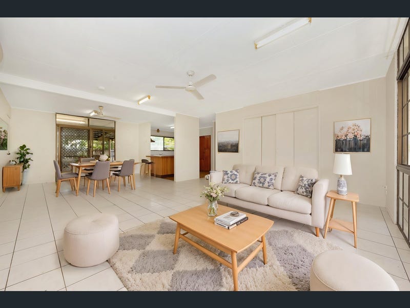 4 Buchanan Street, Mount Louisa