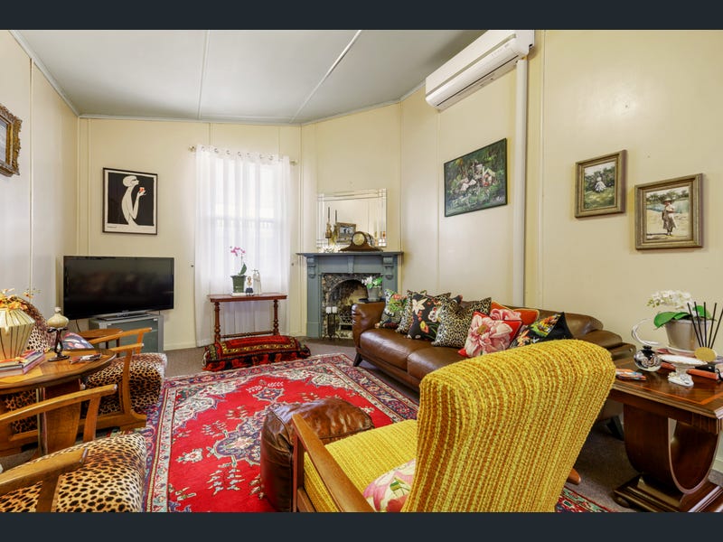 12 Burns Street, East Toowoomba