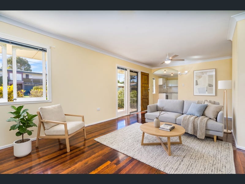 4 Prenter Crescent, Kippa-ring