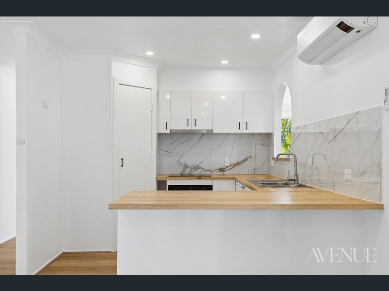 3 Solandra Circuit, Regents Park