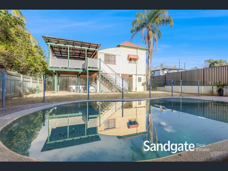 12 Seventh Avenue, Sandgate
