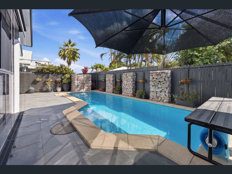21 Lakewood Drive, Idalia