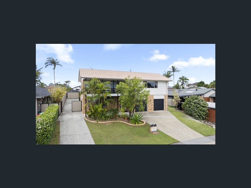 76 HICKEY WAY, Carrara