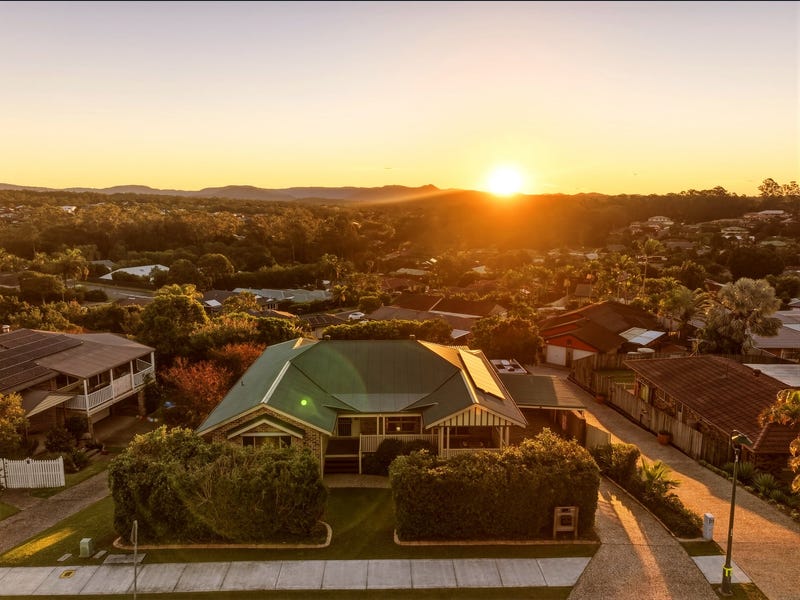 9 Flinders Way, Albany Creek