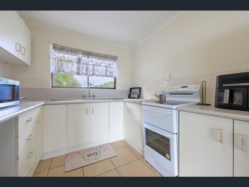 6/5 Sutton Street, Barney Point