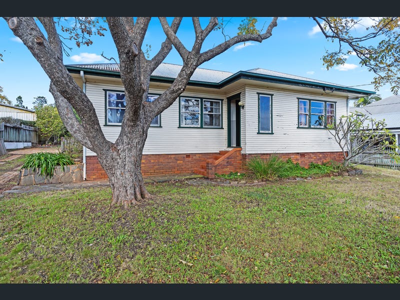 24 John Street, East Toowoomba