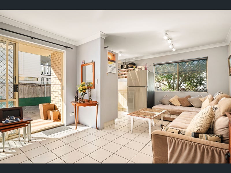 1/37 Vera Street, Greenslopes