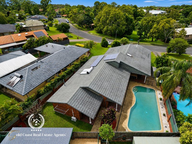 17 Latrobe Avenue, Helensvale