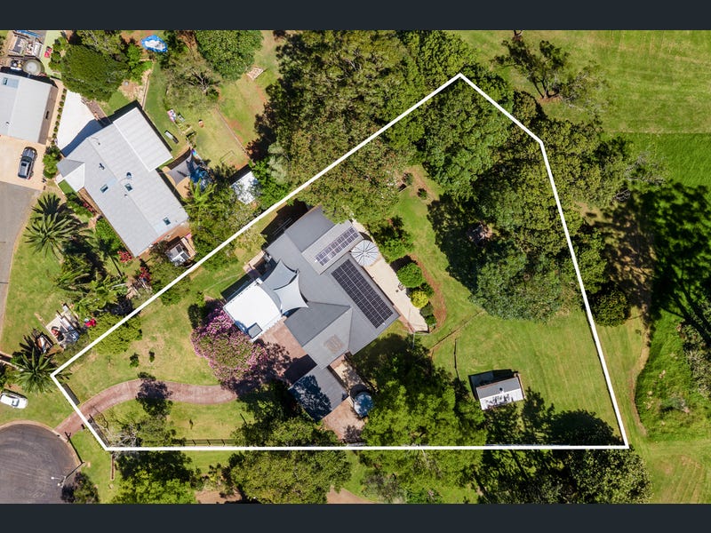 11 Buena Vista Crescent, Blue Mountain Heights
