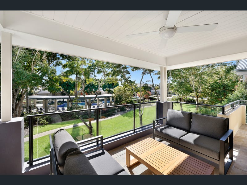 2056/1 The Vistas Drive, Carrara