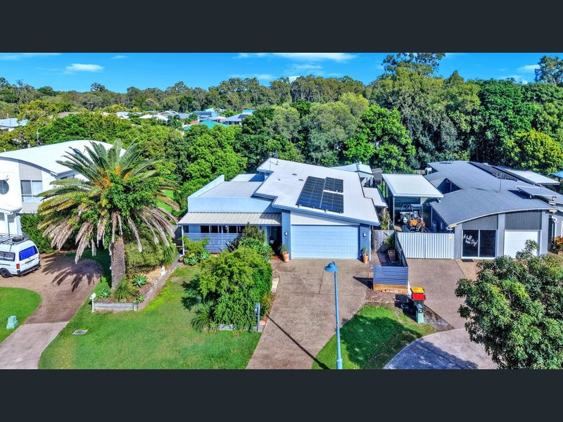 8 Aqua Court, Toogoom