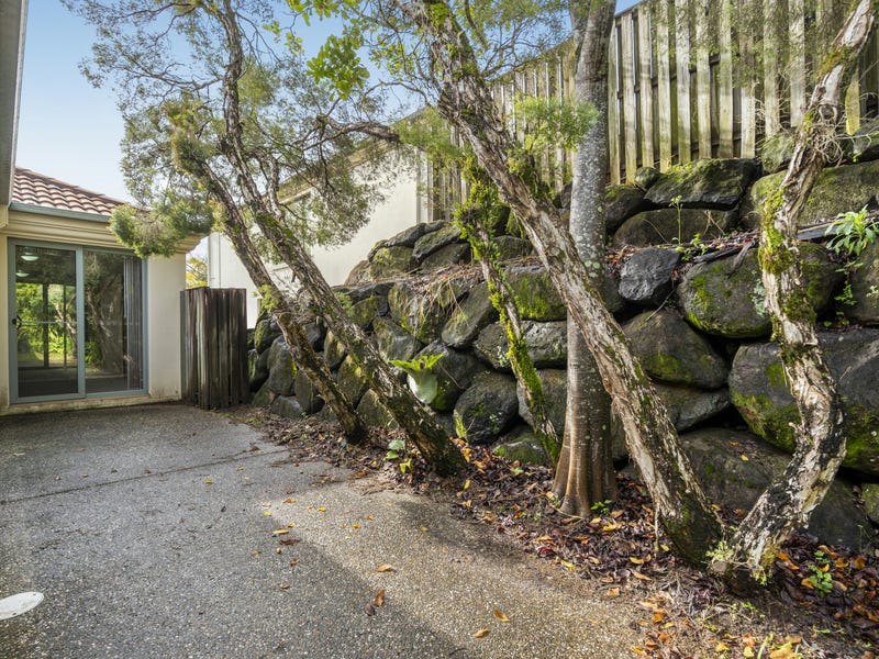24 Elfin Street, Robina