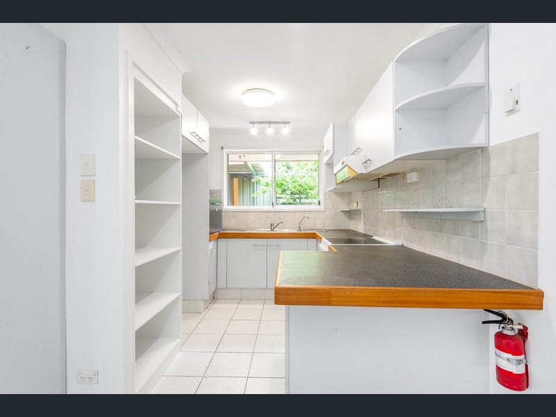 30 Nerang-Broadbeach Road