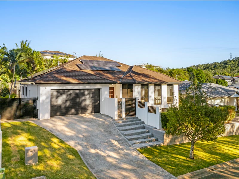 4 Yarra Place, Pacific Pines