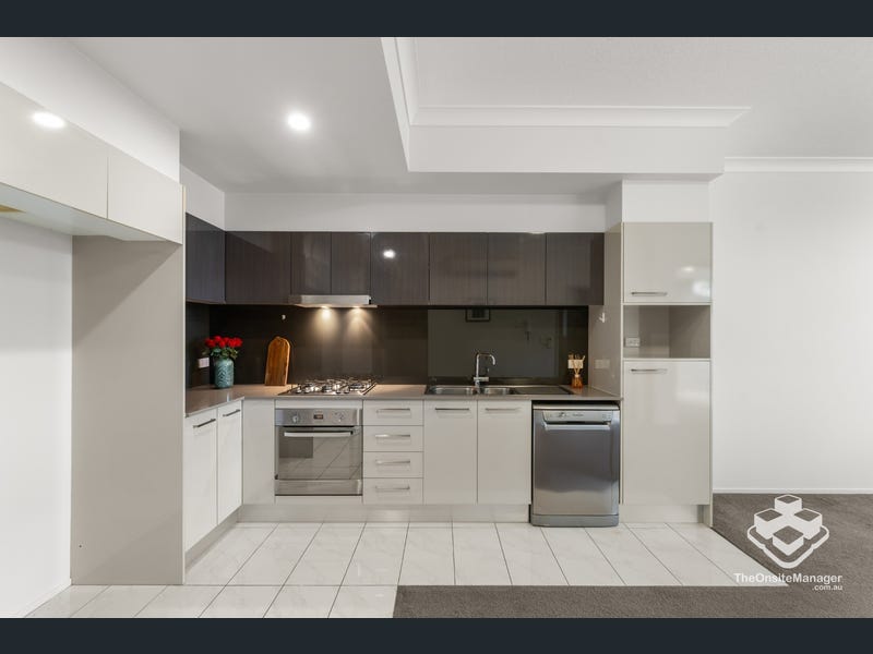 2/31 Agnes Street, Albion