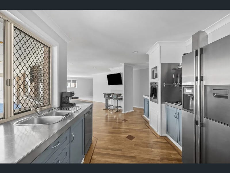 76 Hickey Way Carrara
