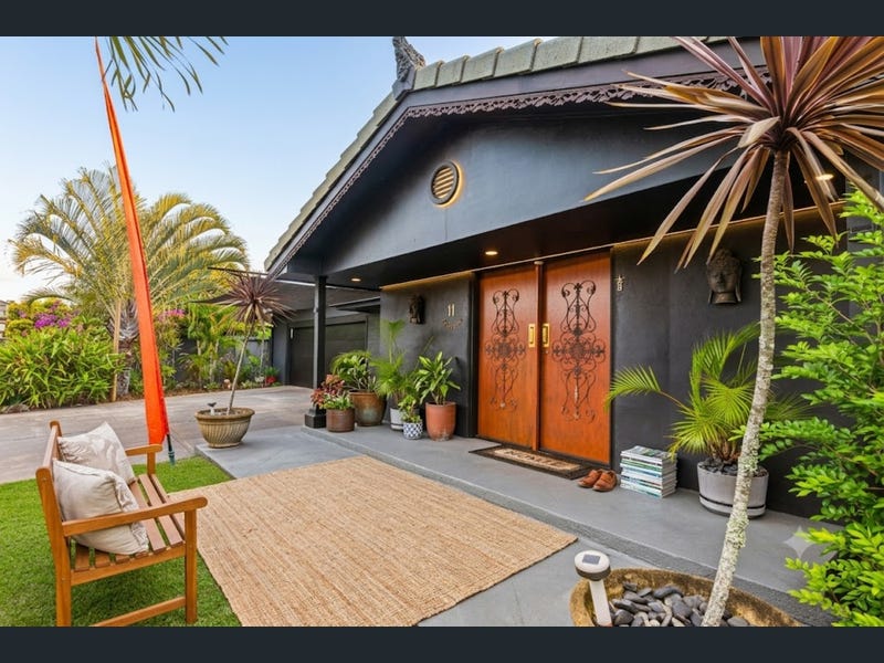 11 Hopbush Street, Palm Beach