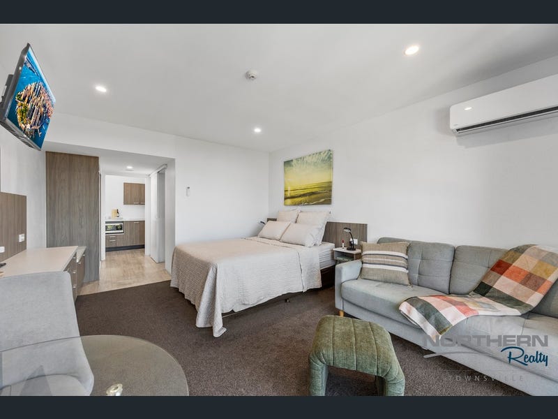 212/75 The Strand, North Ward