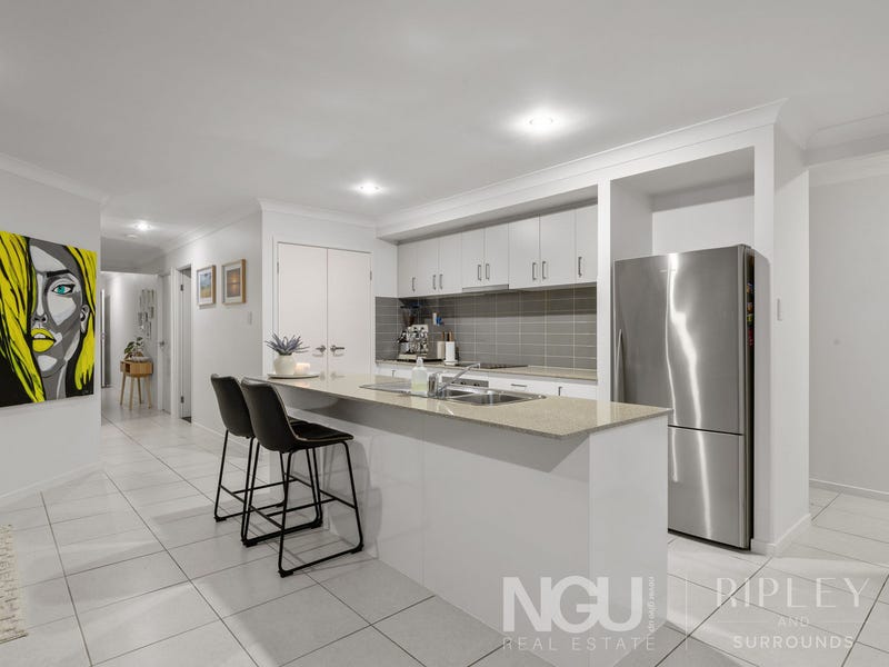 18 Faustina Close, Augustine Heights