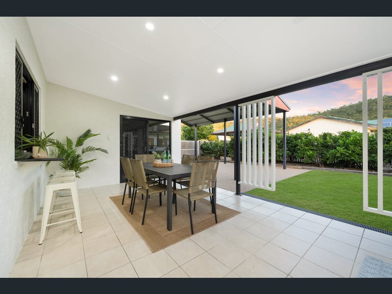 1 Saint Helens Drive, Mount Louisa