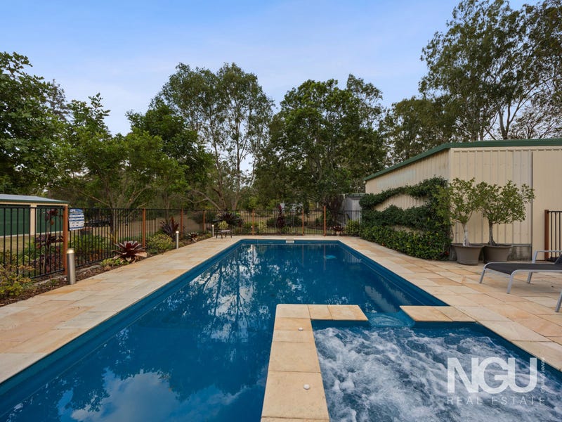33-35 Willowbank Drive