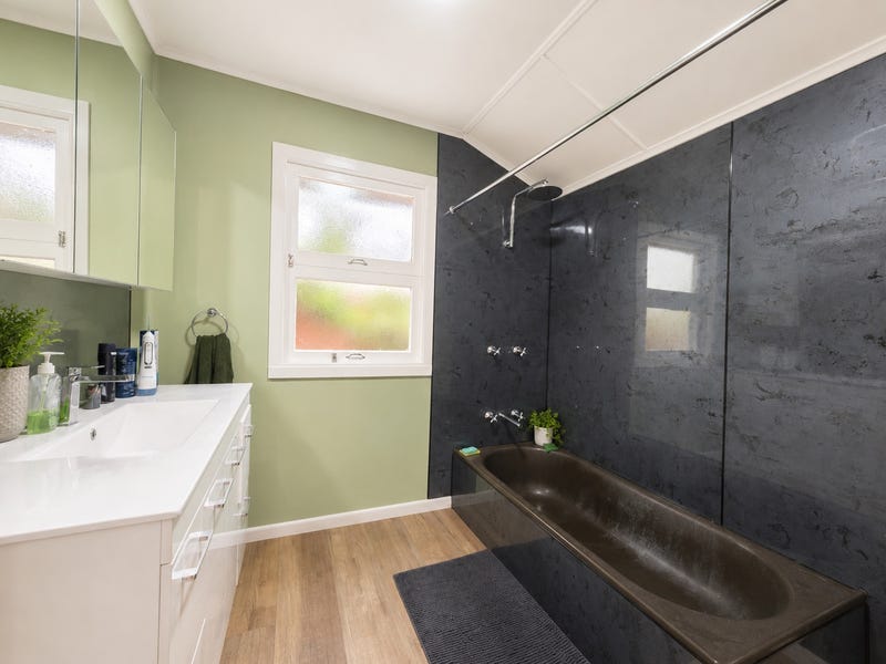 12 Edith Street, Atherton