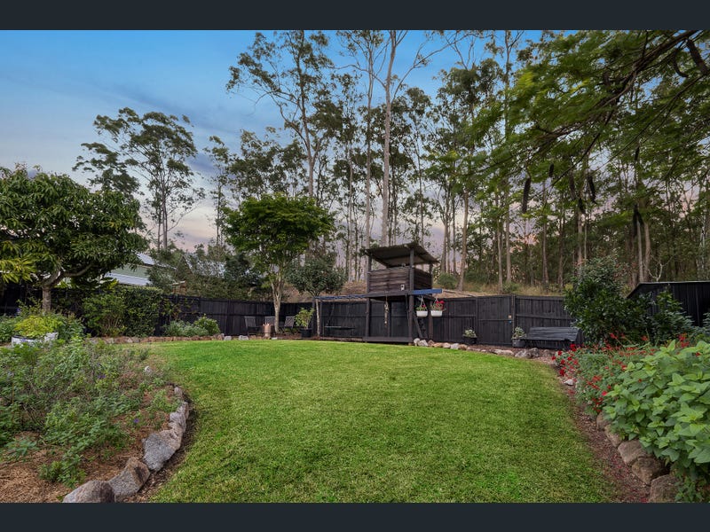 9 Silverwood Court, Ferny Hills