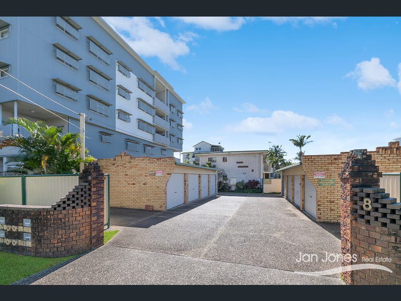 2/8 Jeffrey Street, Redcliffe