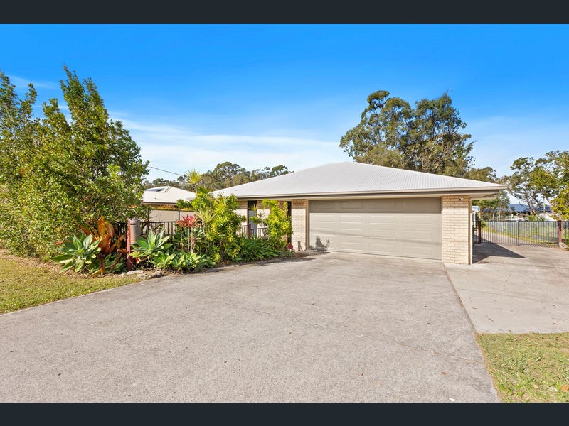 87 Golden Hind Avenue, Cooloola Cove