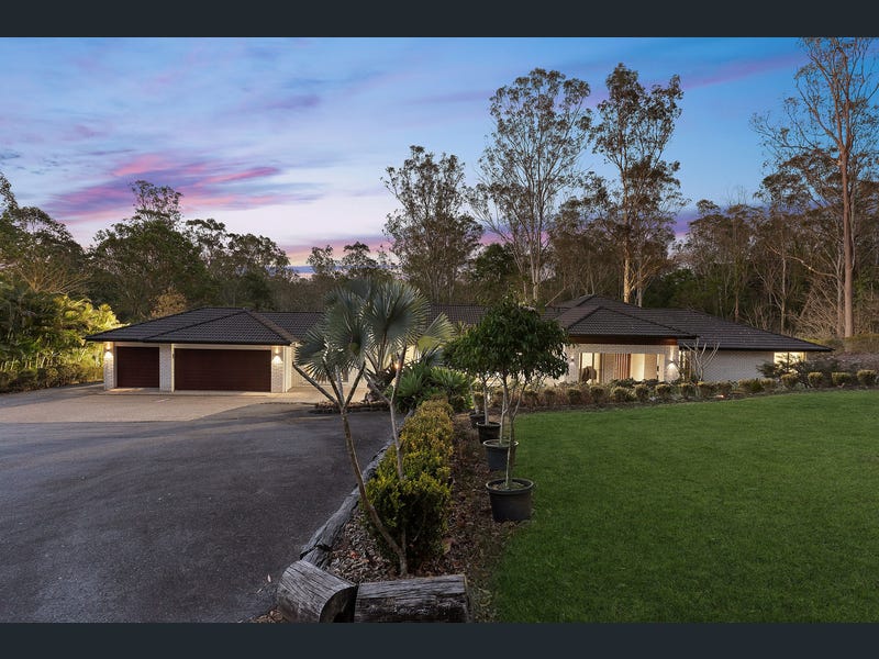 541 Brookfield Road, Kenmore Hills