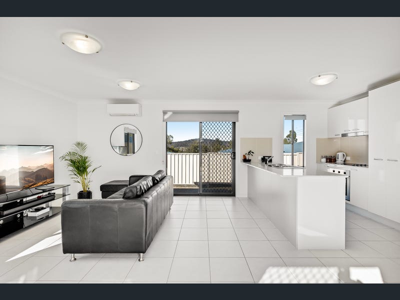1 & 2/4 Minnett Street, Glenvale