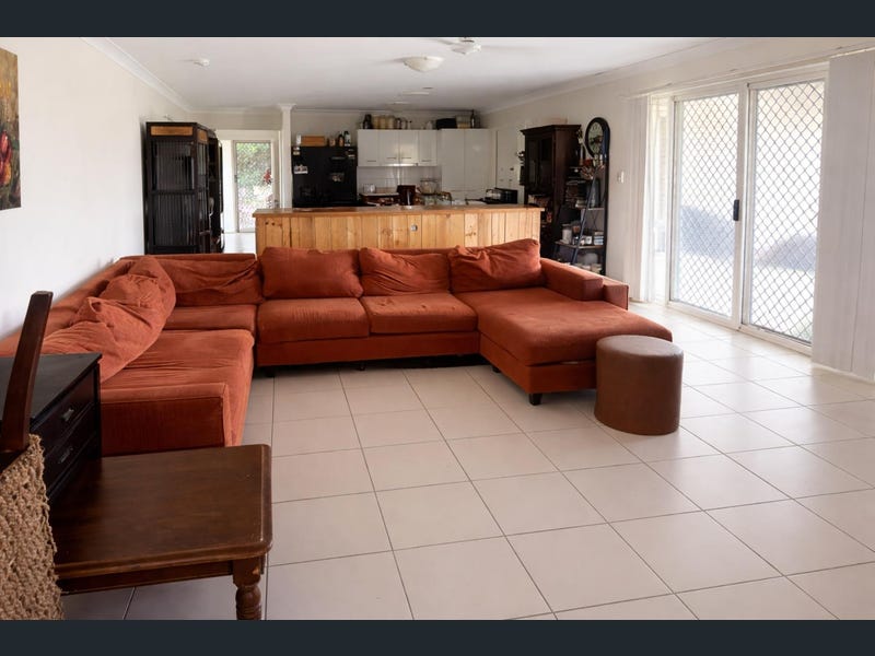 42 Vanessa Drive, Dalby