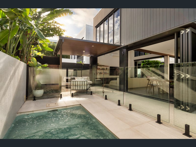 15 Bailey Street, New Farm