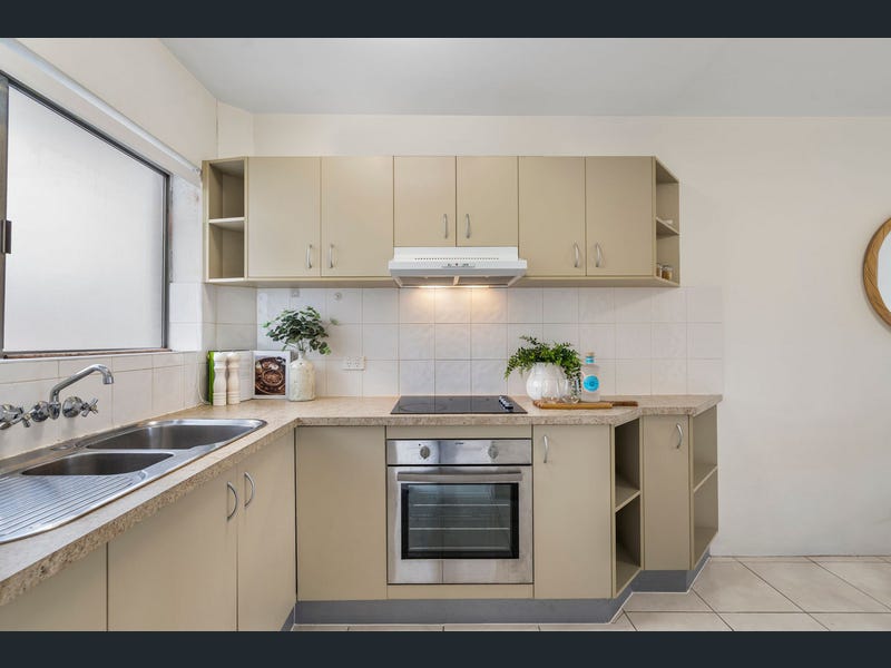 2/21 Lever Street, Albion