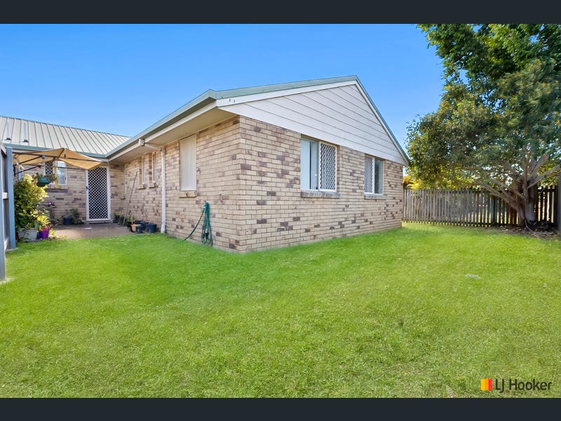 1 & 2/22 Carara Drive, Kawana