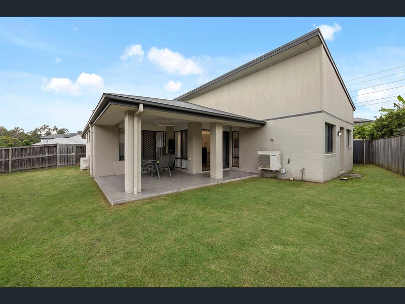 2 Paradise Place, Upper Kedron