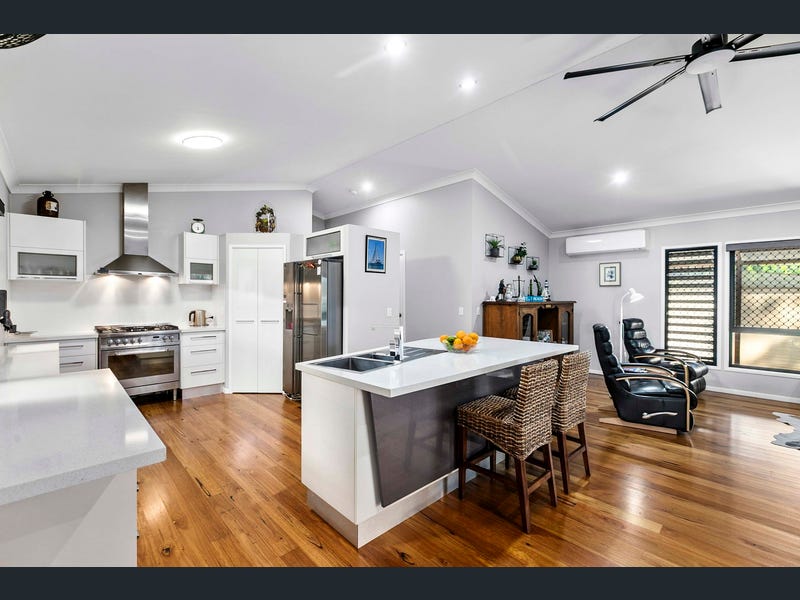 44 Livistonia Drive, Poona