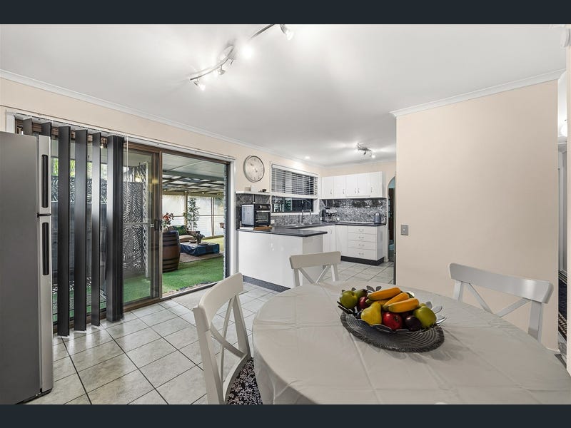 5 Lancaster Close, Woombye