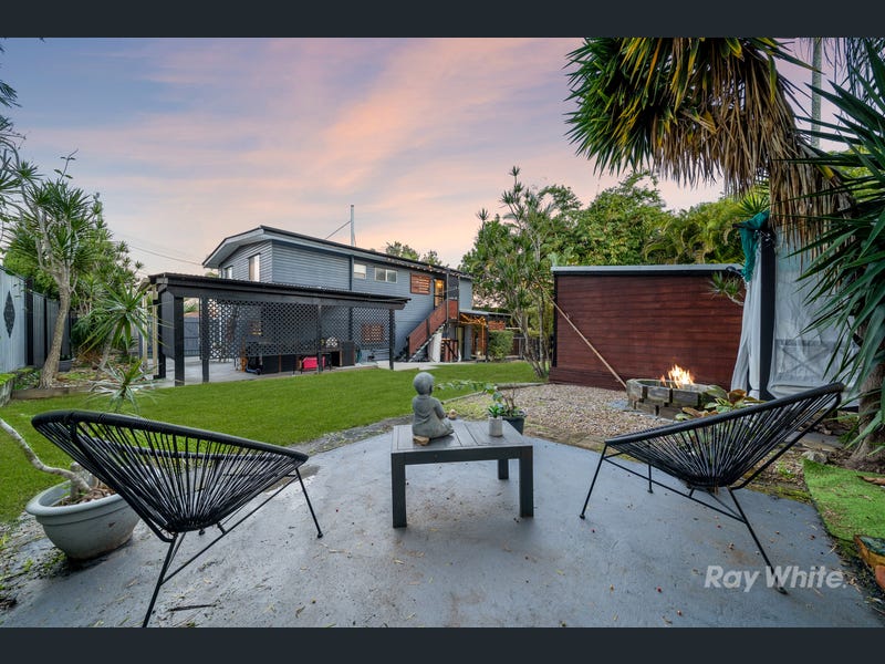 11 Daffodil Street, Logan Central