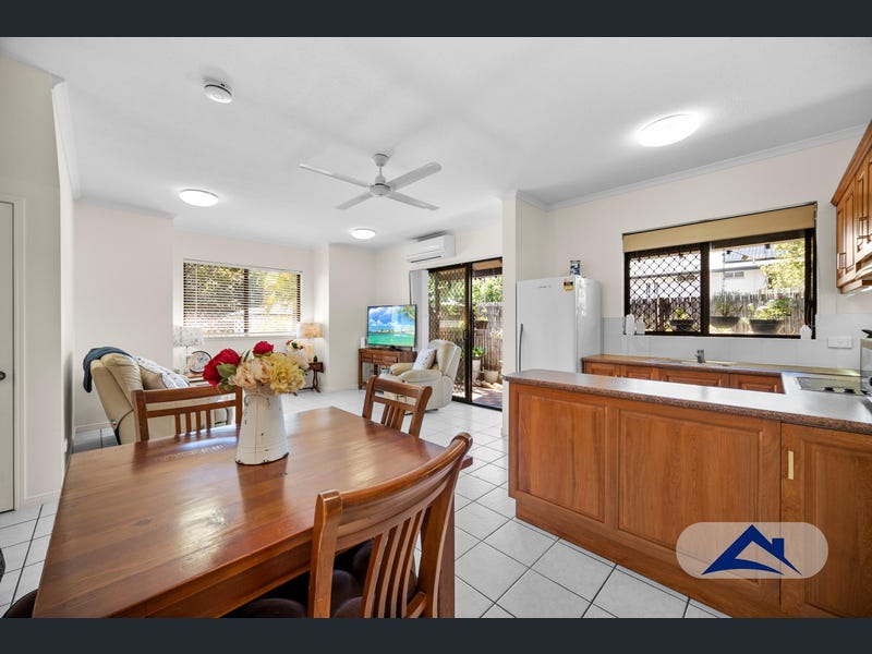 1/5-7 Le Grande Street, Freshwater