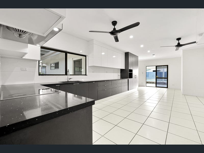 8 Maria Street, Woree