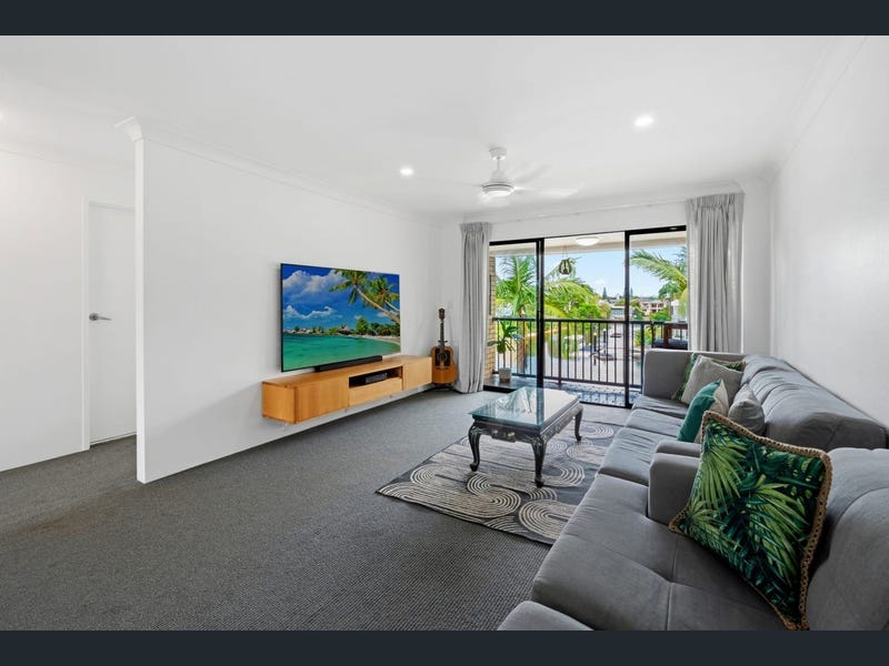 10/18-20 Sunshine Boulevard, Broadbeach Waters