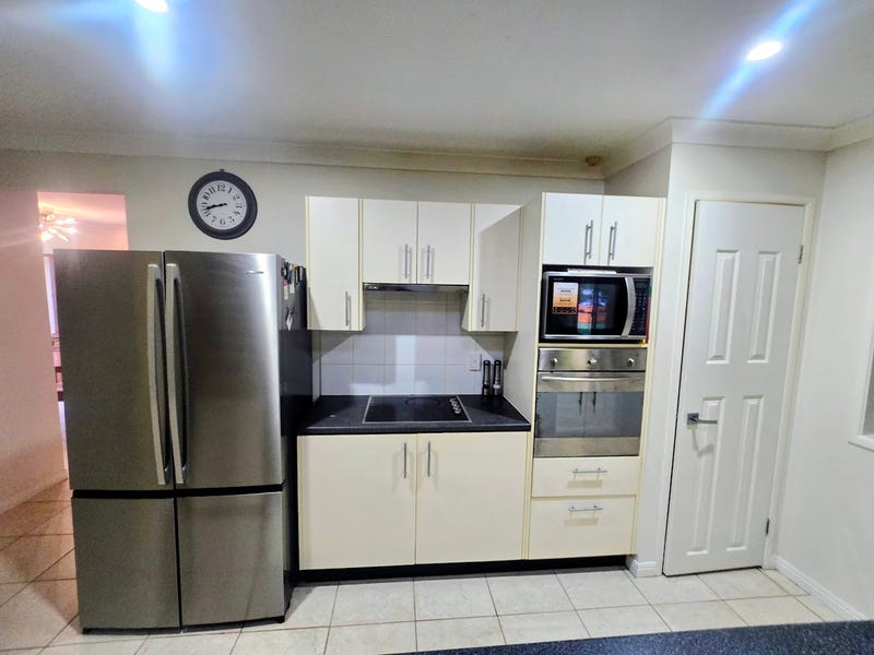 66 PARKRIDGE DRIVE, Withcott